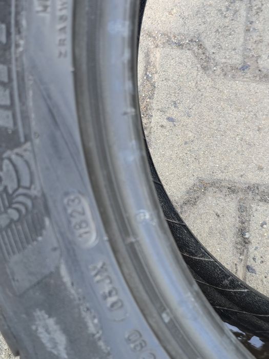 245 45 17 Michelin 2 бр.
