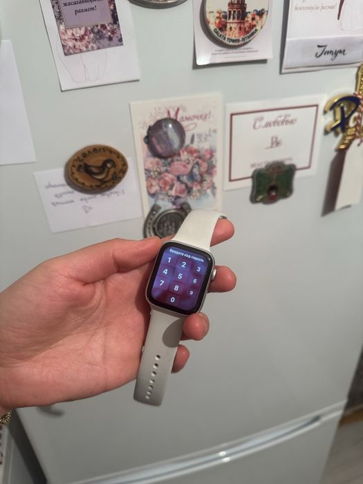 Продам эппл вотч