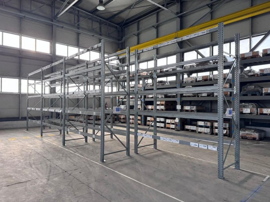 Rafturi metalice industriale 300