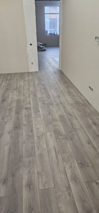 Укладка ламината, линолеум.