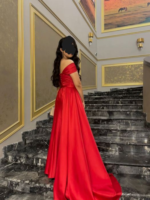 Модное вечернее платье