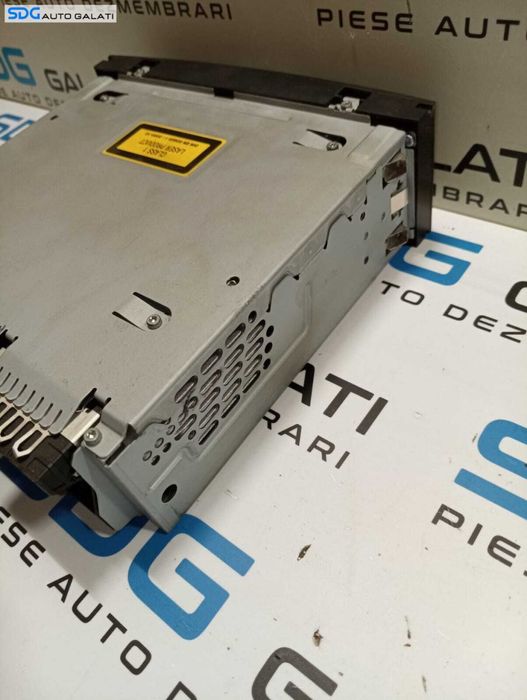 Navigatie Radio CD Player cu Slot Card Bluetooth Peugeot 3008 2009 - 2016 Cod 96751717XT [M6590]