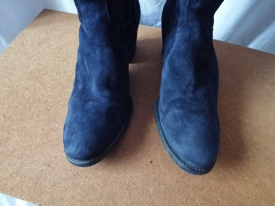 № 37 дамски ботуши естествен велур в син цвят