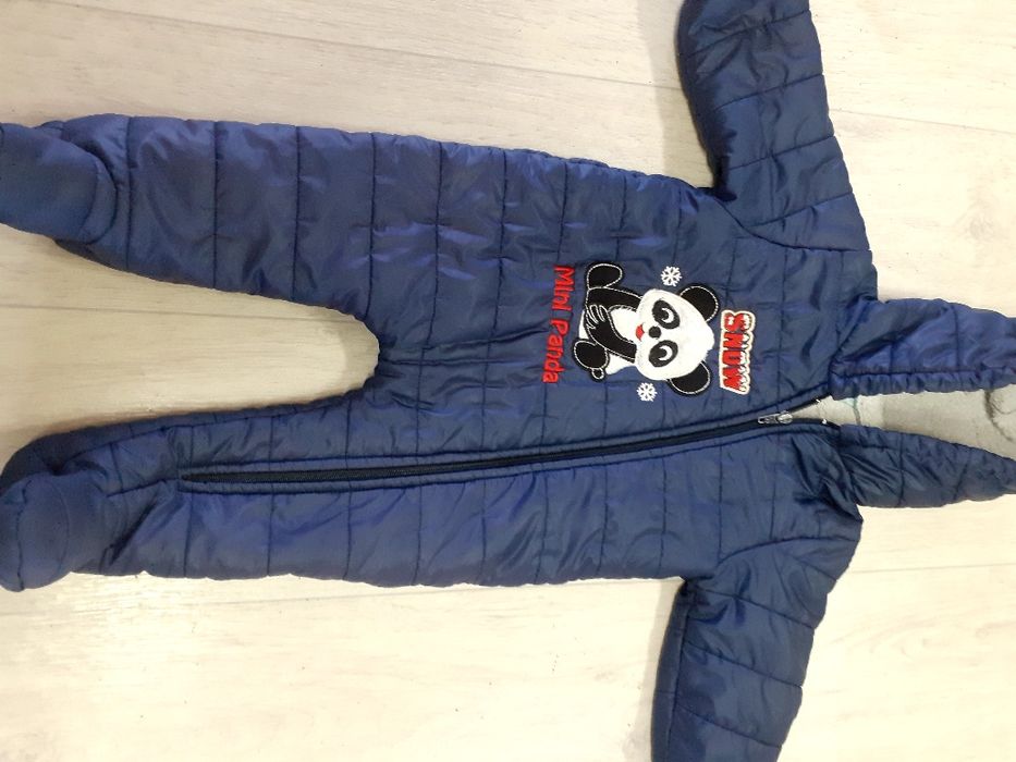 Продаю демисезонный комбинезон