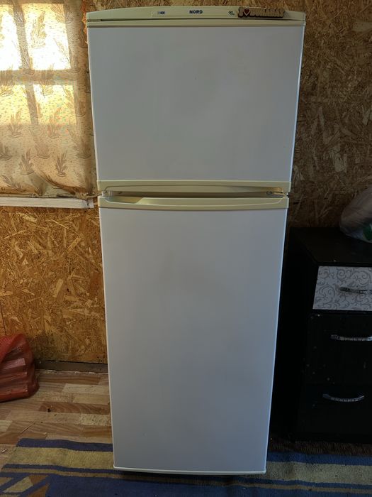 Продам холодильник
