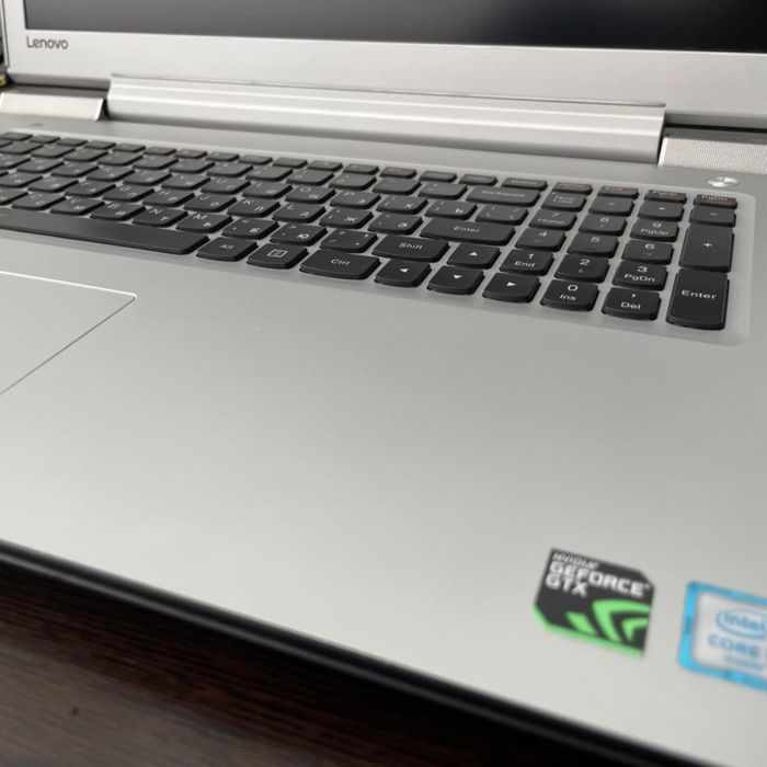 Lenovo IdeaPad 700-17ISK