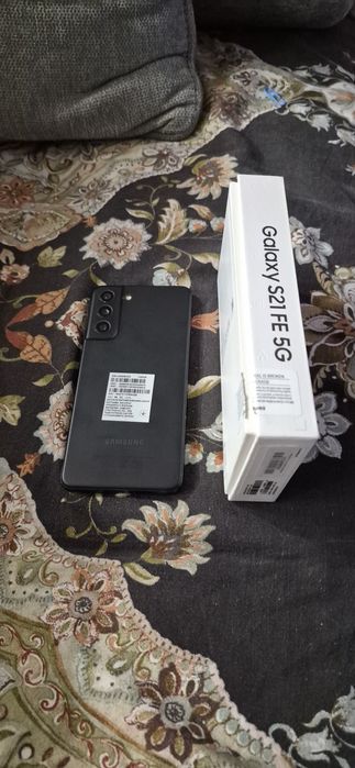 Samsung s21FE смартфон