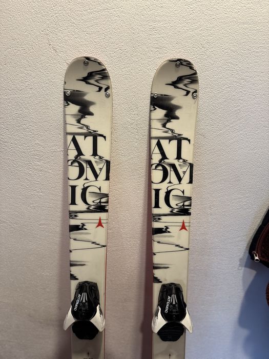 Schiuri freestyle atomic infamous Jossi Wells