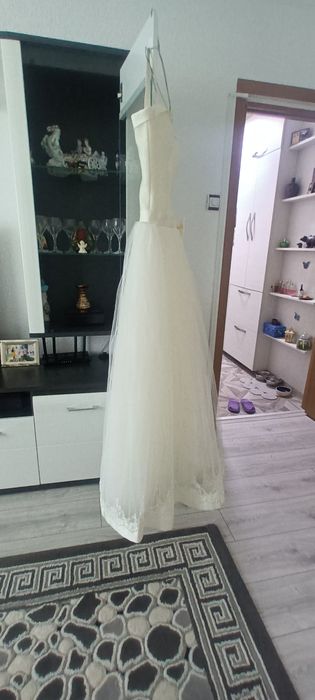 Vand rochie mireasa