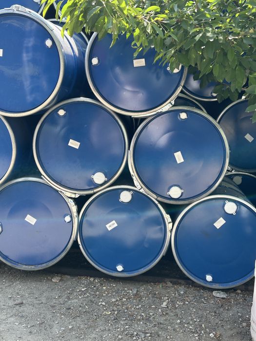 vand butoaie de 220 l