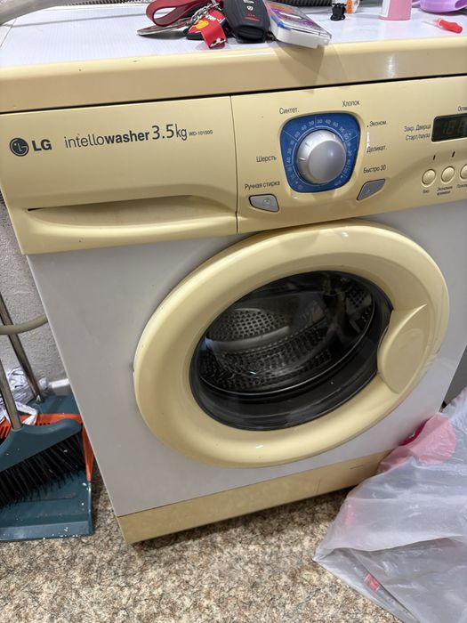 Продам срочно стиральную машинку