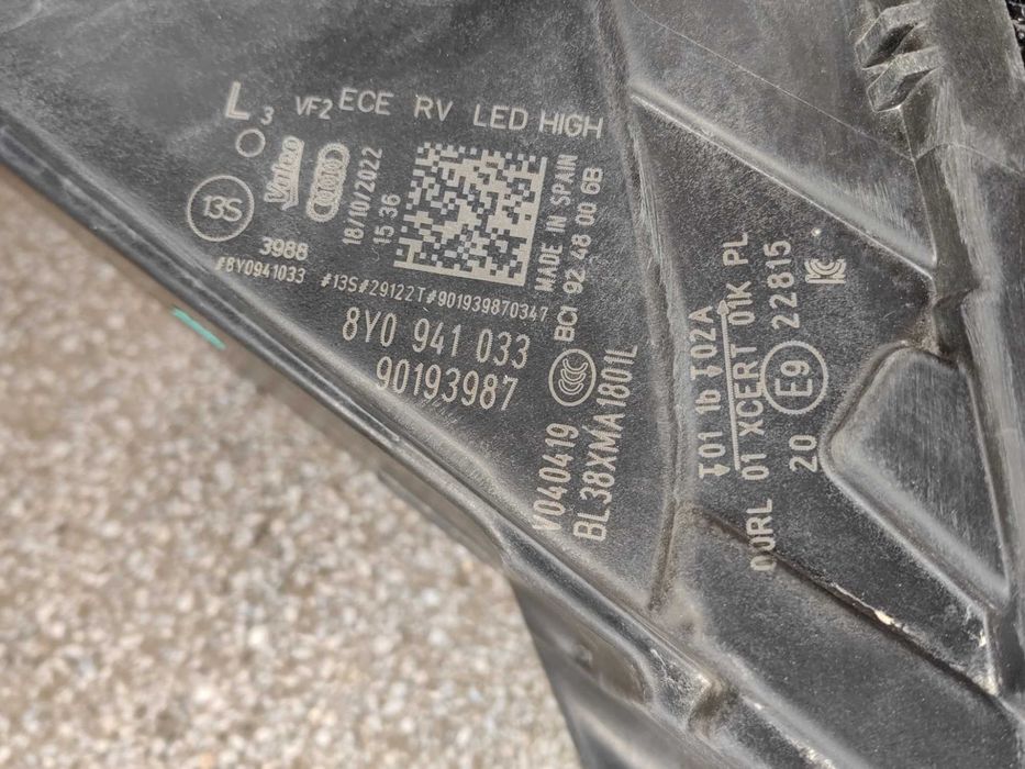 Фар Audi A3 S3 8Y LED ляв / Фар Ауди А3 С3 Оригинален