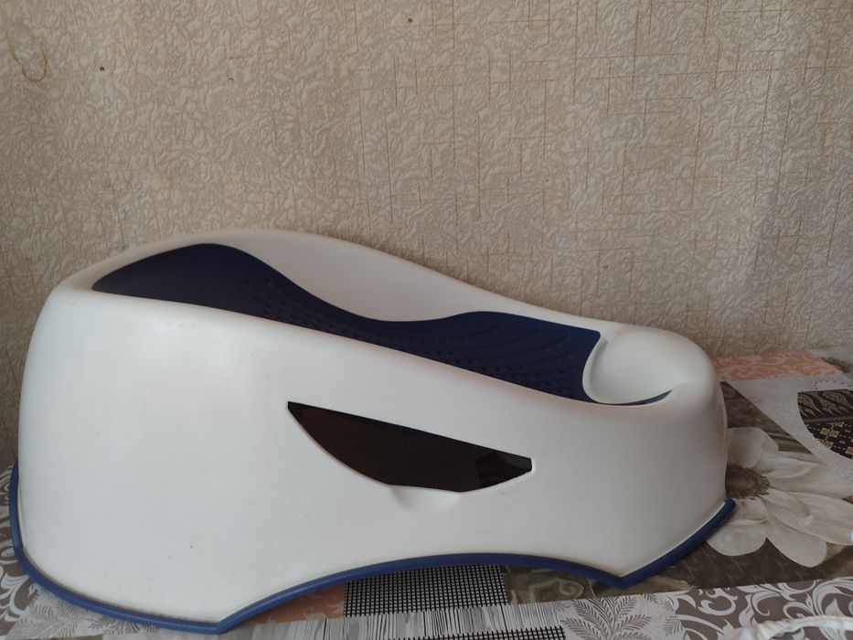 Шезлонг для ванной