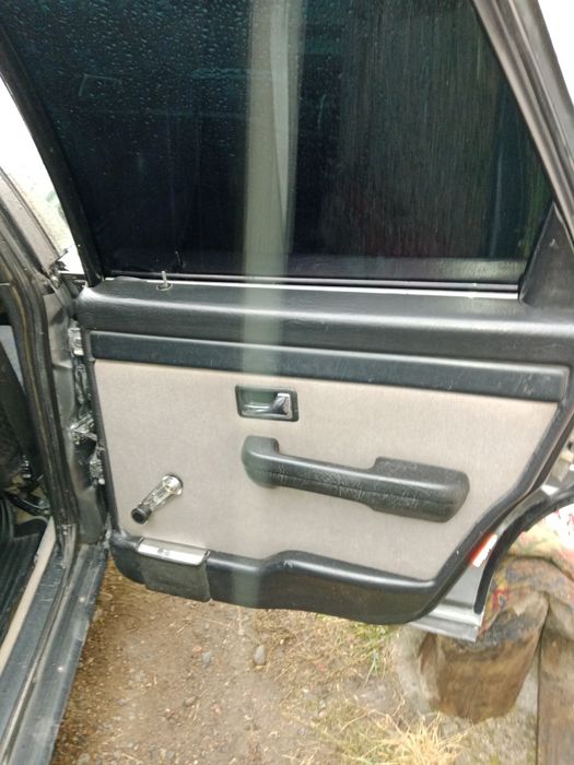 Дверные карты на Ауди 100 с3