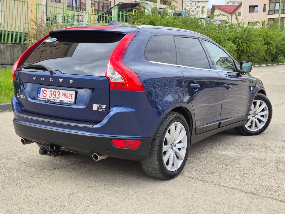 Volvo XC60 4x4 2012 2.4 D5 215 CP euro 5 automata / RATE fara avans