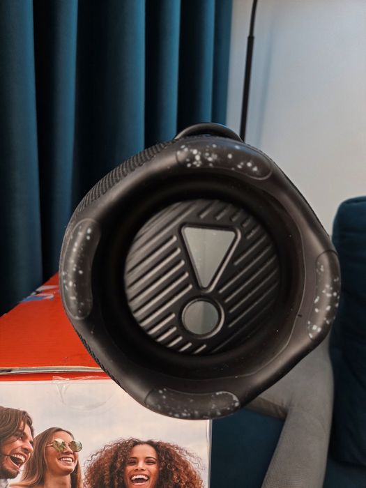 Jbl Xtreme 4 la cutie