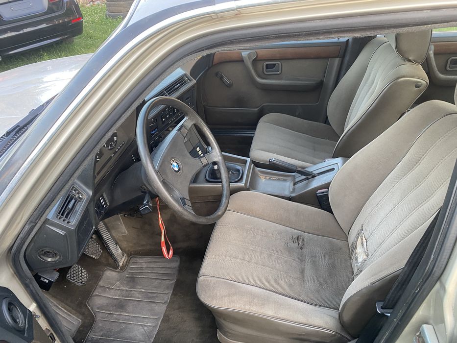 Bmw 728 i/ trapa/ istoric / manual