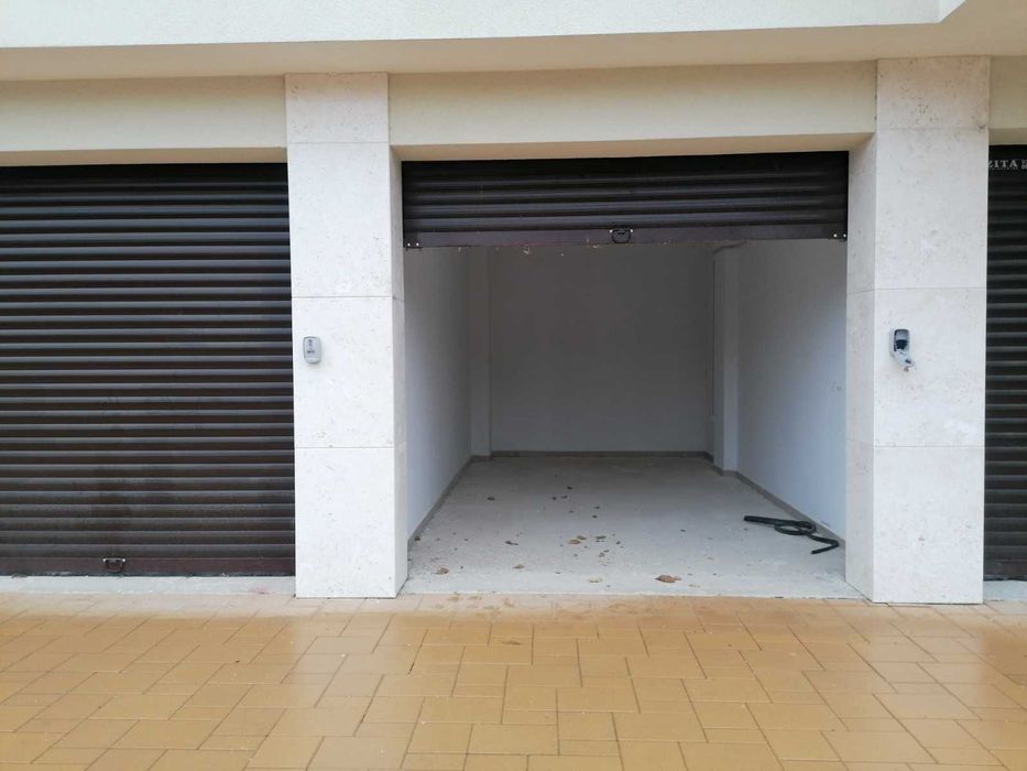 Дава се под наем Гараж / Паркомясто в Пловдив, Христо Смирненски - 21 кв.м за 86.7 € - Снимка #1