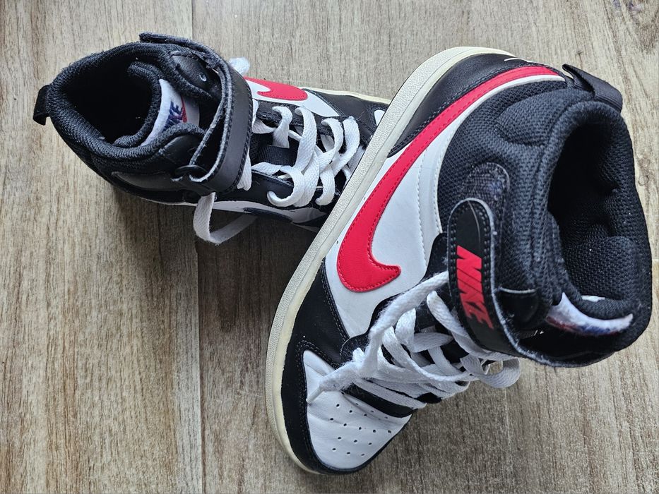 Сникърси Nike Court Borough Mid 2