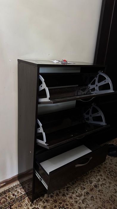 Обувной шкаф , удобный из дерева