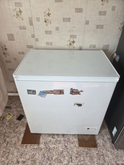 Продам морозильник