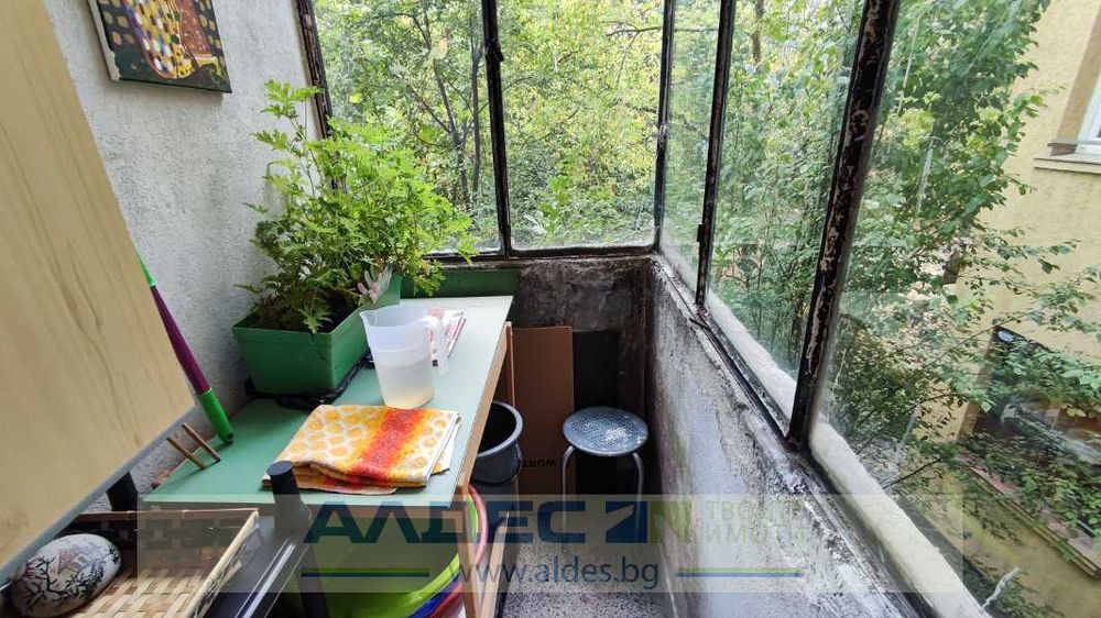 Дава се под наем Тристаен апартамент в София, Център - 103 кв.м за 900 € - Снимка #5