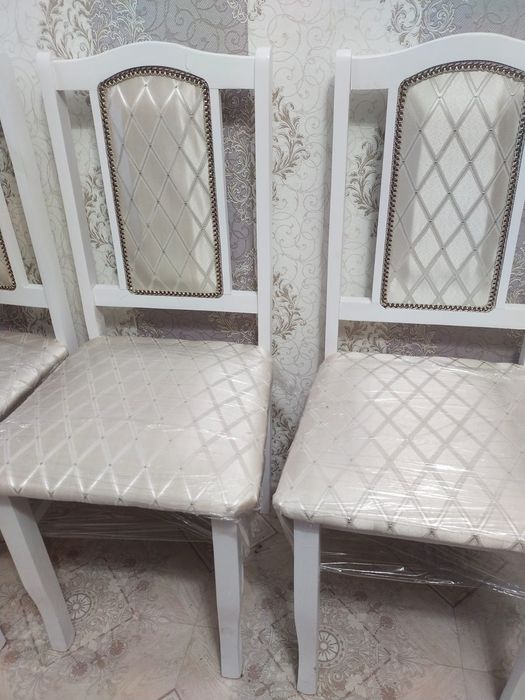 Продам отличные стулья