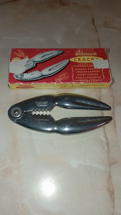 clește de crab și homar