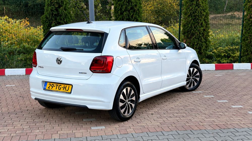 Volkswagen Polo 1.4 TDI // AC // Geamuri electrice // Jante aliaj // ABS // ESP // Radio CD // Închidere centralizată