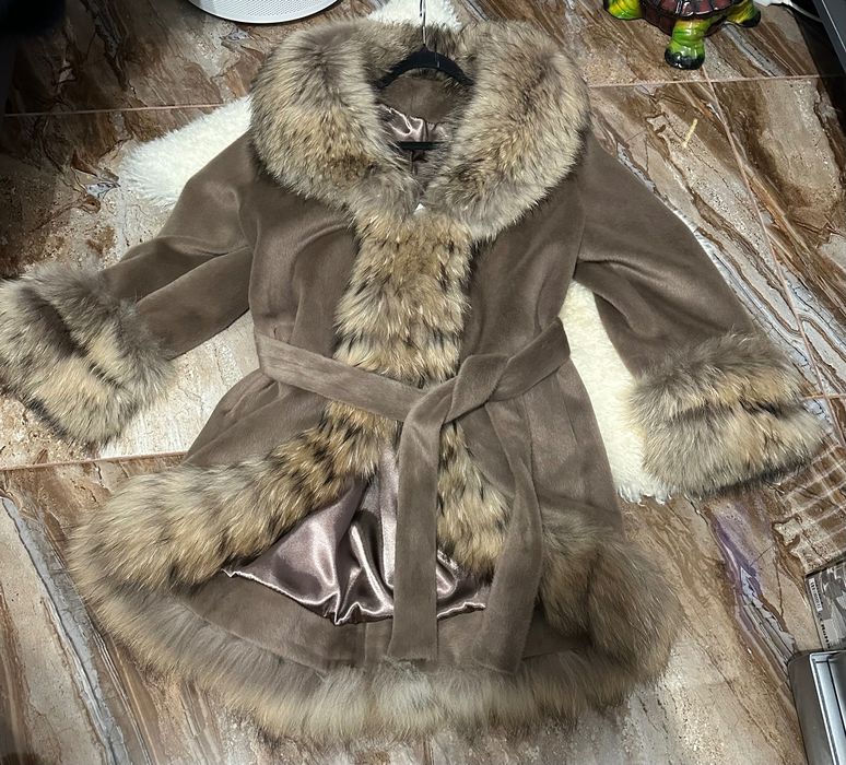 Ново палто алкантра и лисица