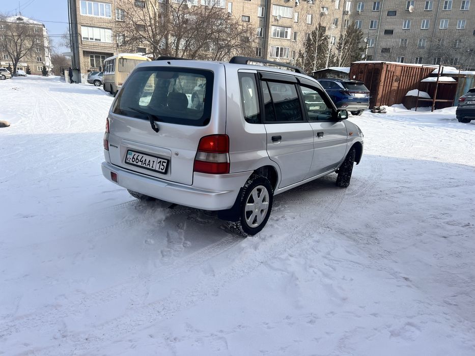 Продам мазда демио.