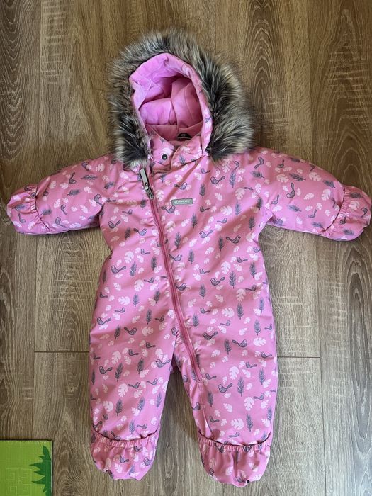 Очень теплый, зимний комбинезон на малышку