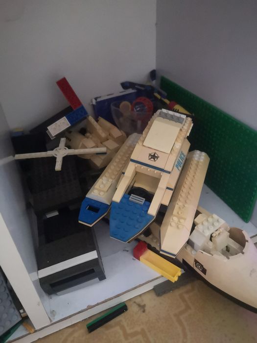 Домик с лего много