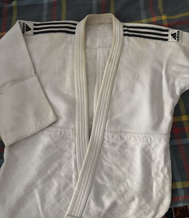 Кимано адидас размер 155