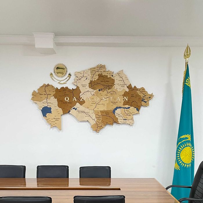 Карта Казахстана из дерева с подсветкой