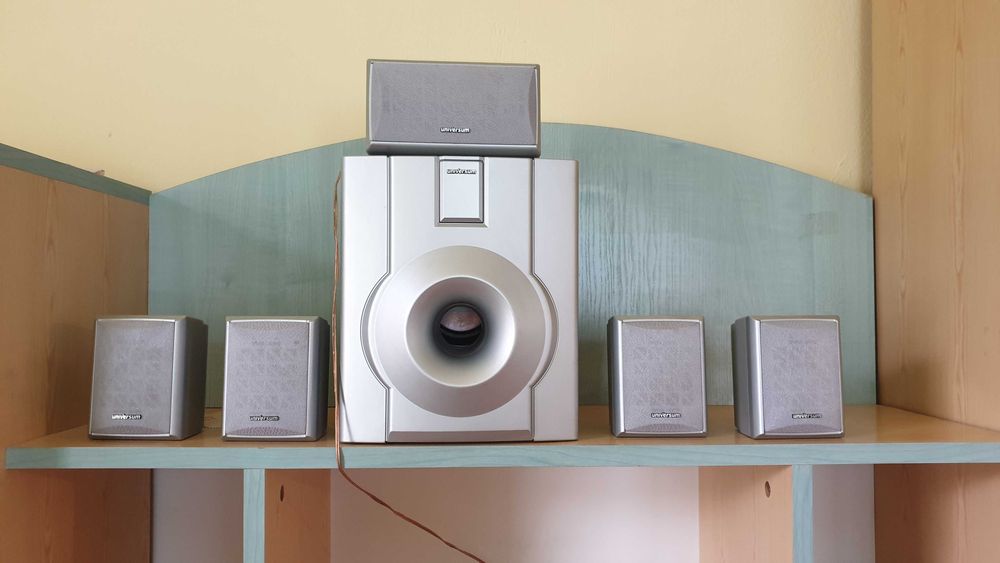 Universum домашно кино