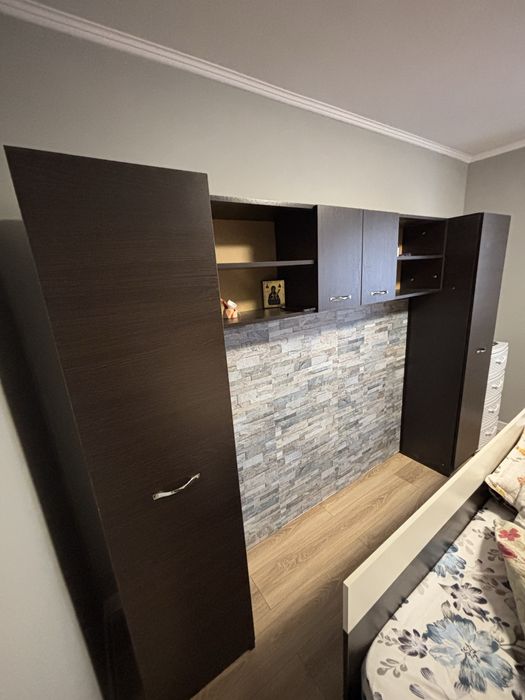 Vand mobila dormitor