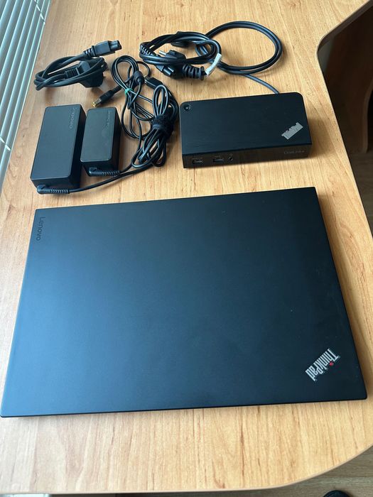 Thinkpad X1 Carbon i5-6200u, 8GB RAM, 256GB M.2 + Докинг Станция