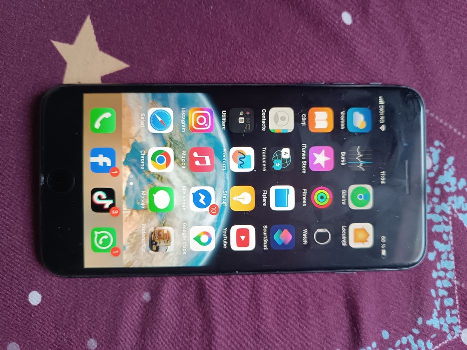 iPhone 8 plus  .