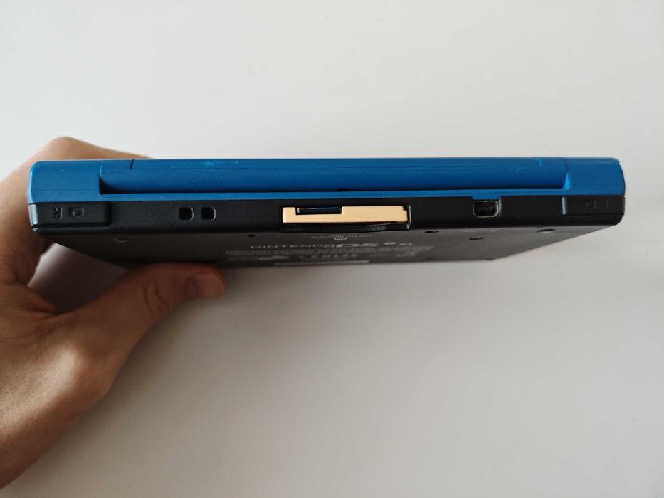 Nintendo DSi XL - качени много игри
