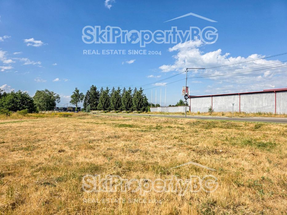 Парцел в индустриалната зона на Самоков!