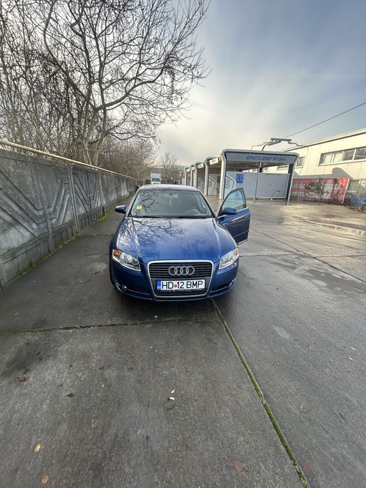 AUDI A4 2008