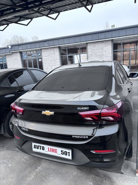 Onix premier 6 позиция