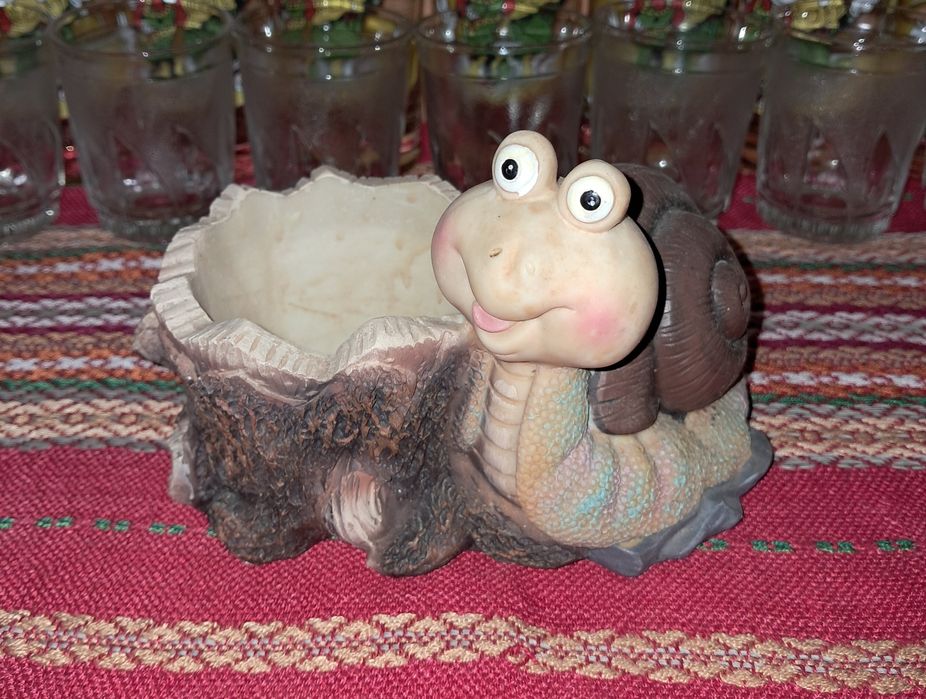 Чаши, сервизи и други