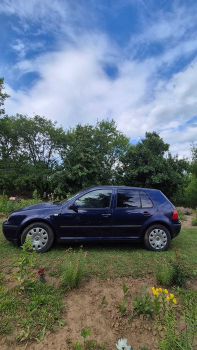 Vand GOLF 4 , 1.6 benzina