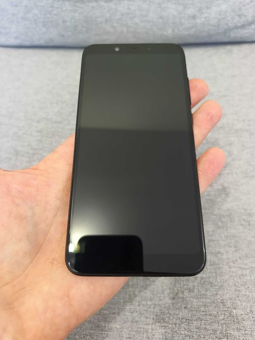 Телефон Xiaomi Mi A2 в добро състояние