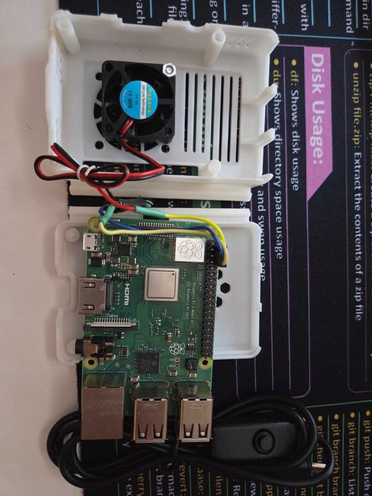 Raspbery Pi 3 B+ 1GB Ram + Card MicroSD 32GB + Cablu USB Alimentare