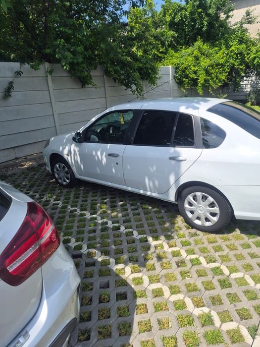 Vând Renault clio