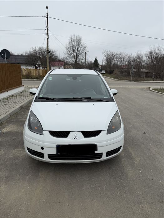 Vând Mitsubishi COLT