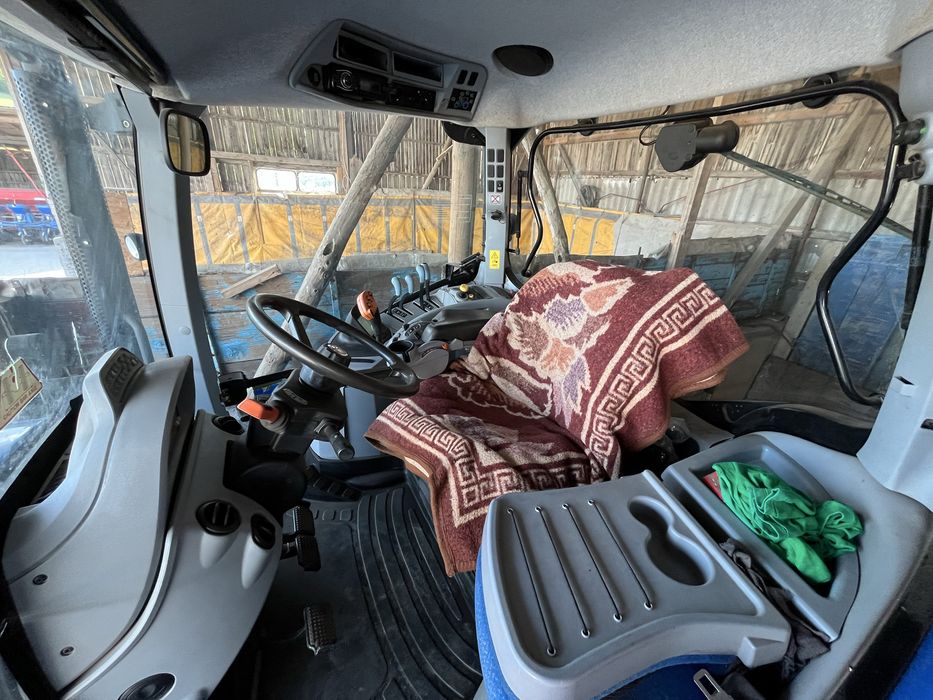 Tractor New Holland T7220 2014